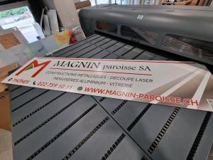 Panneau publicitaire sur panneau Dibond