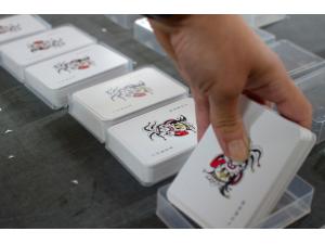 Jeux de carte personnalis avec boite