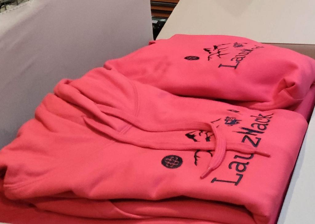 Pull et Sweat - A�ut 2025